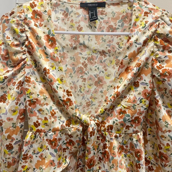 Floral Long Sleeve Top - Picture 2 of 2